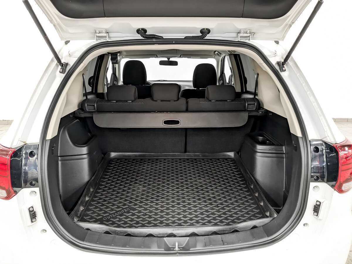 Купить Mitsubishi Outlander с пробегом. Фото: #9