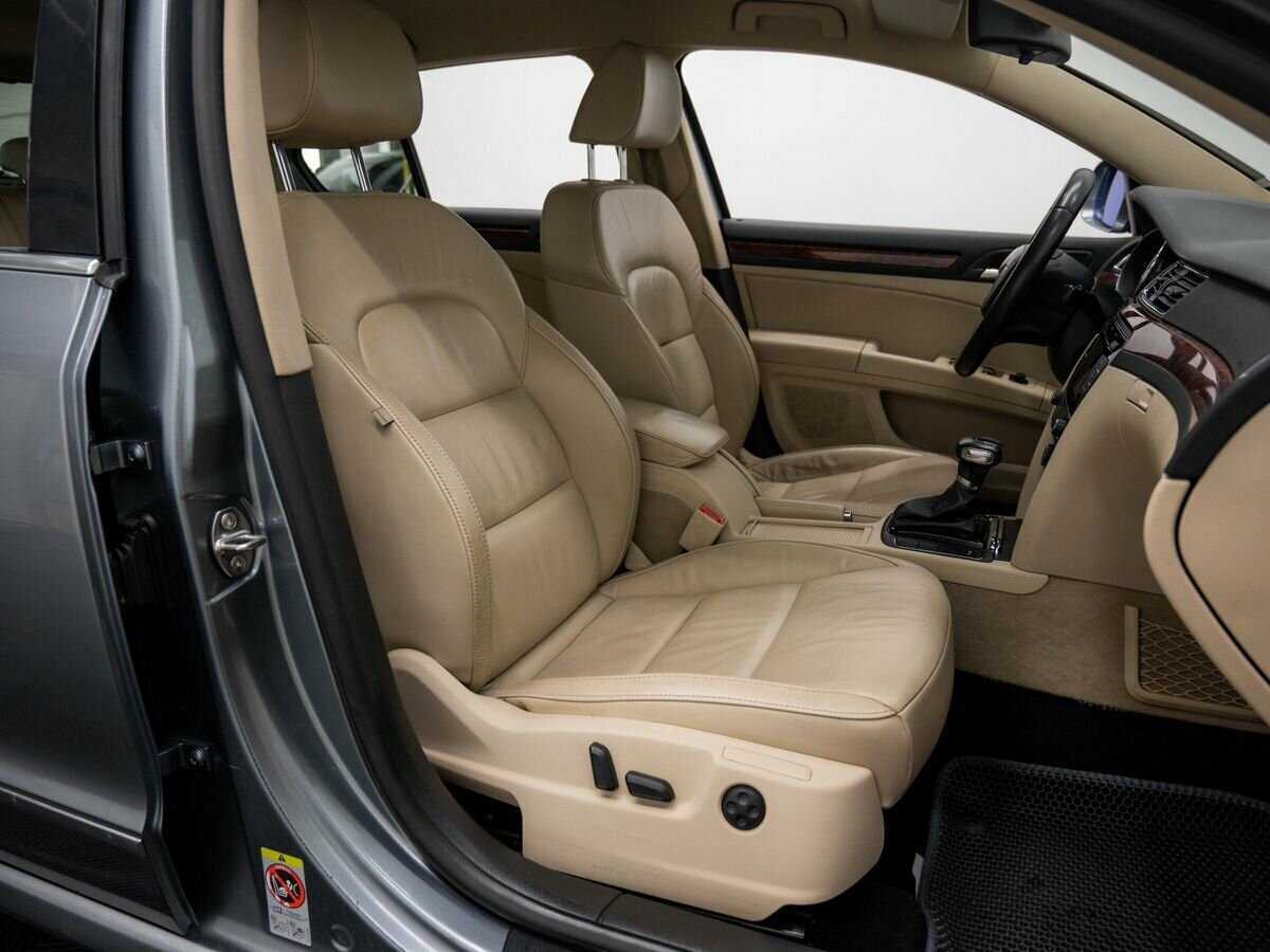 Купить Skoda Superb с пробегом. Фото: #7