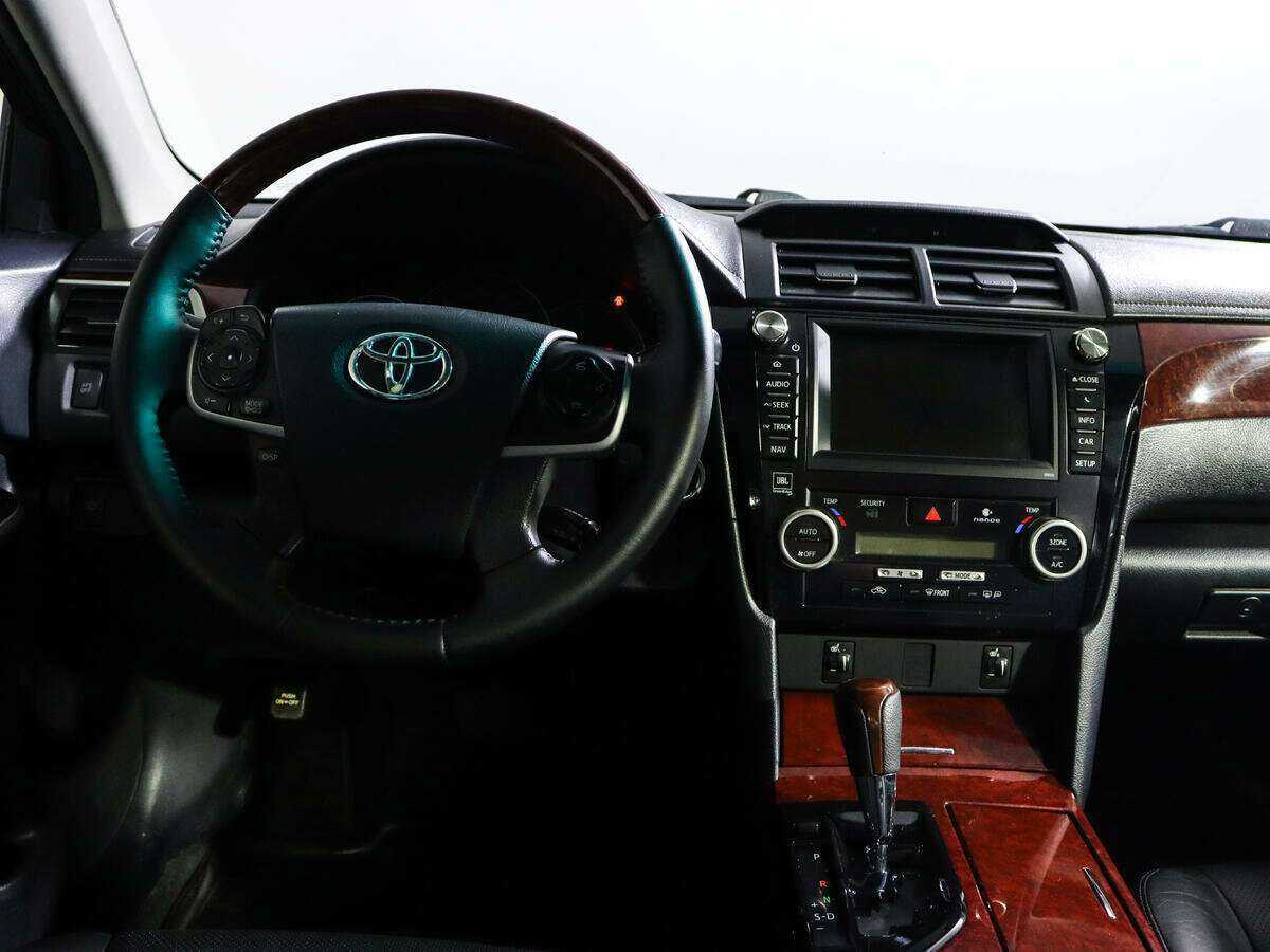 Купить Toyota Camry с пробегом. Фото: #9