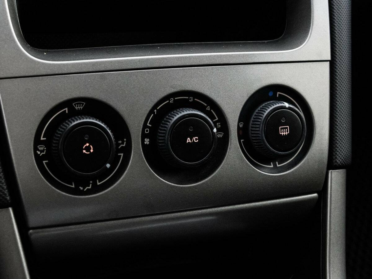 Купить Peugeot 308 с пробегом. Фото: #10