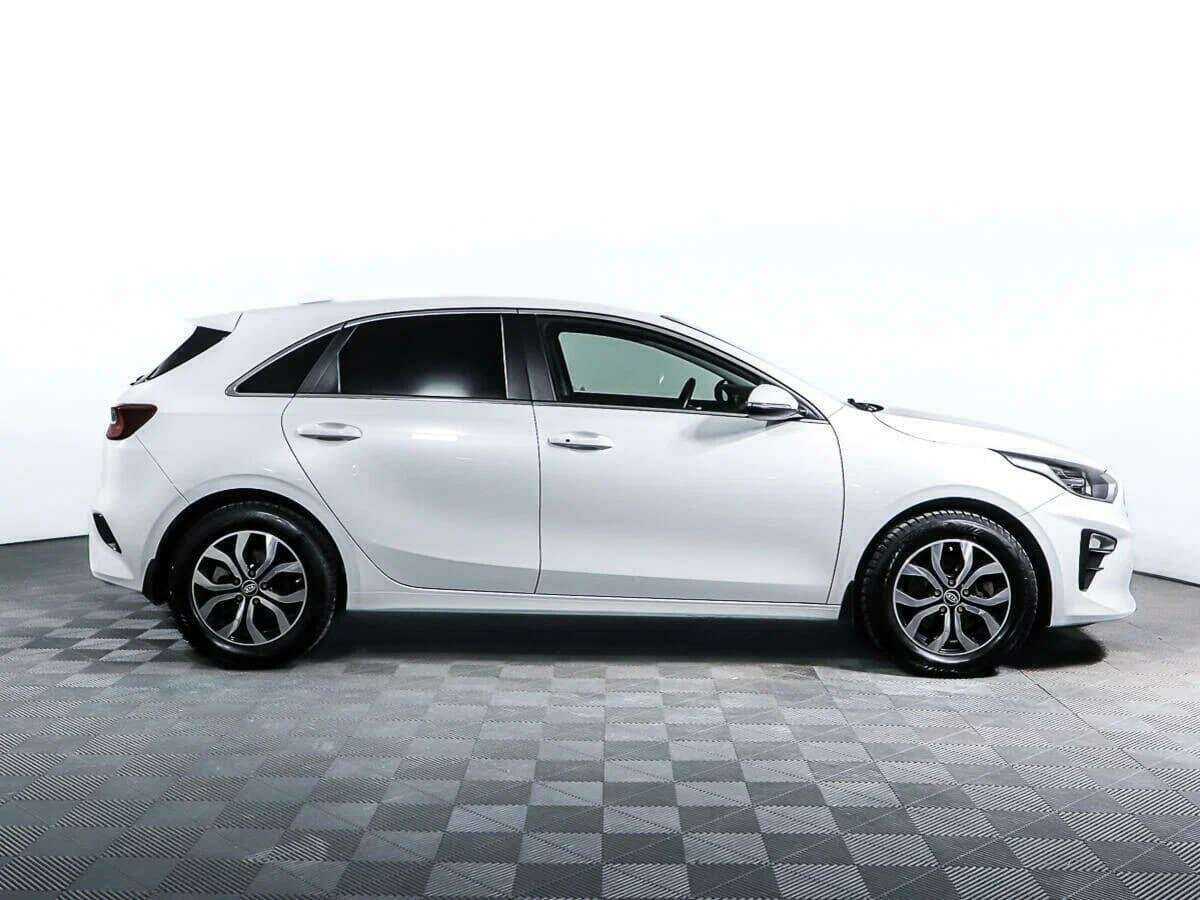 Купить Kia Ceed с пробегом. Фото: #3
