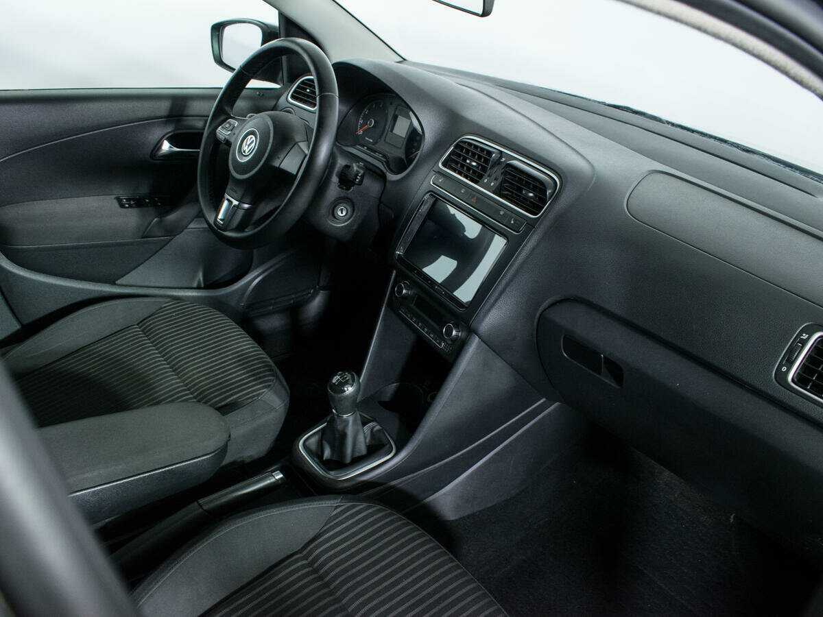Купить Volkswagen Polo с пробегом. Фото: #8