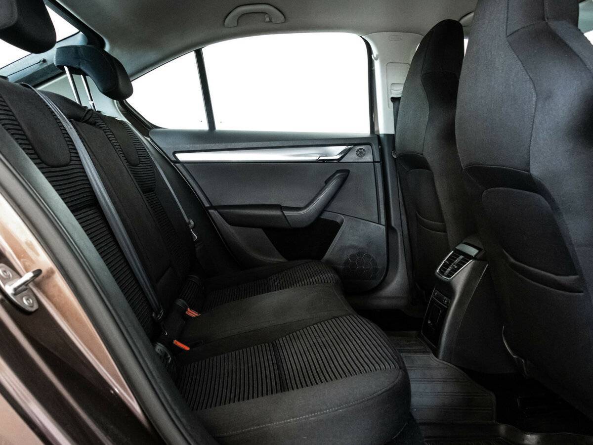 Купить Skoda Octavia с пробегом. Фото: #12