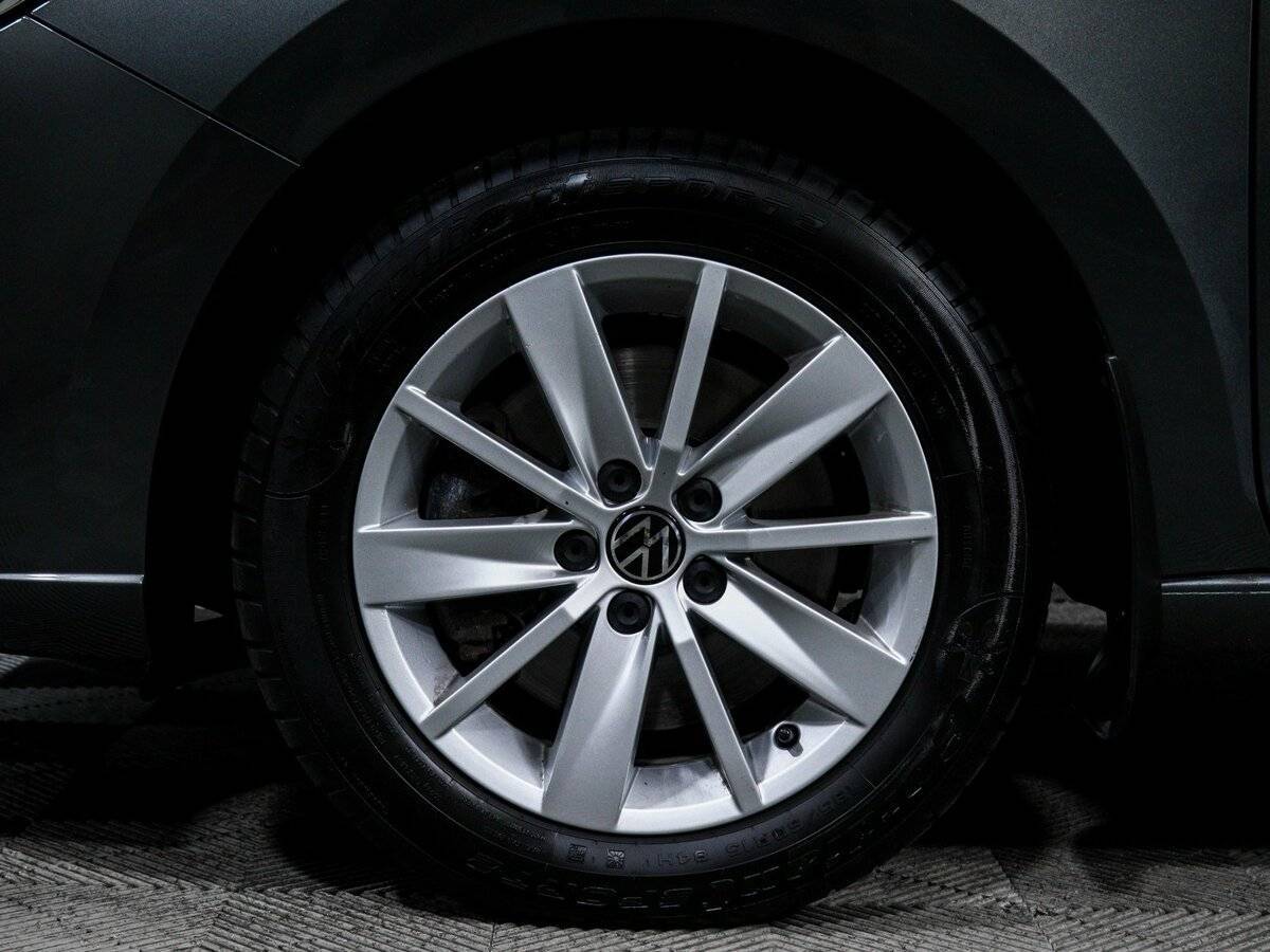 Купить Volkswagen Polo с пробегом. Фото: #14