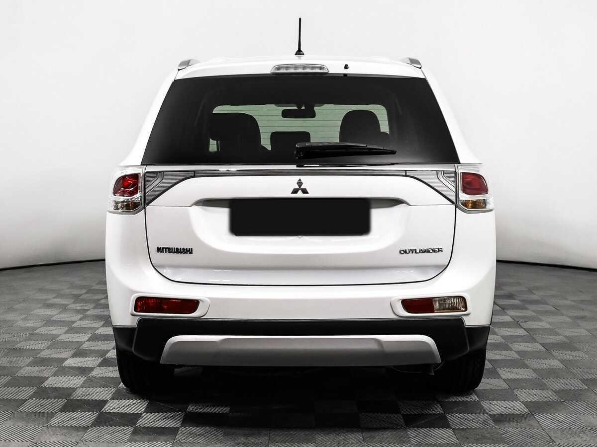 Купить Mitsubishi Outlander с пробегом. Фото: #5