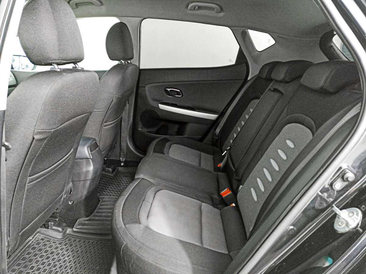 Купить Kia Ceed с пробегом. Фото: #9