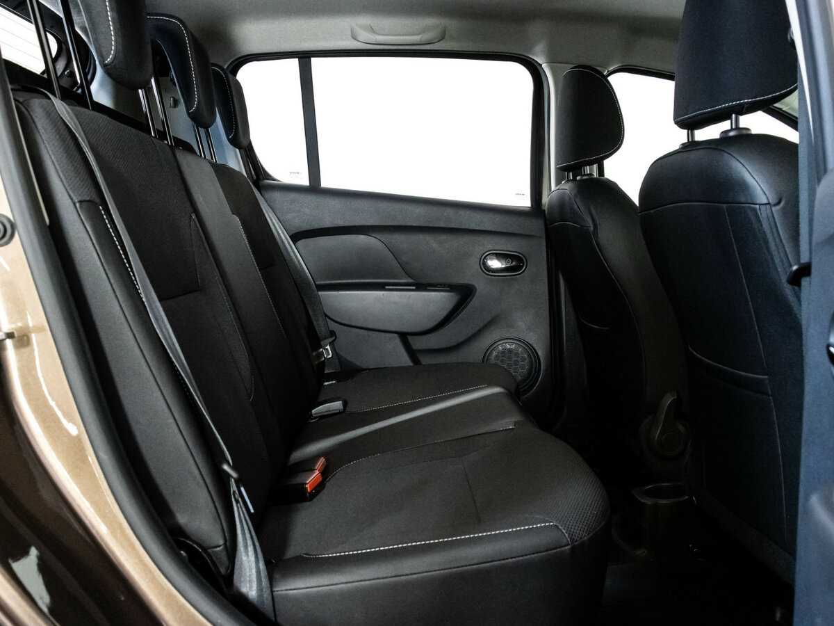 Купить Renault Sandero с пробегом. Фото: #12