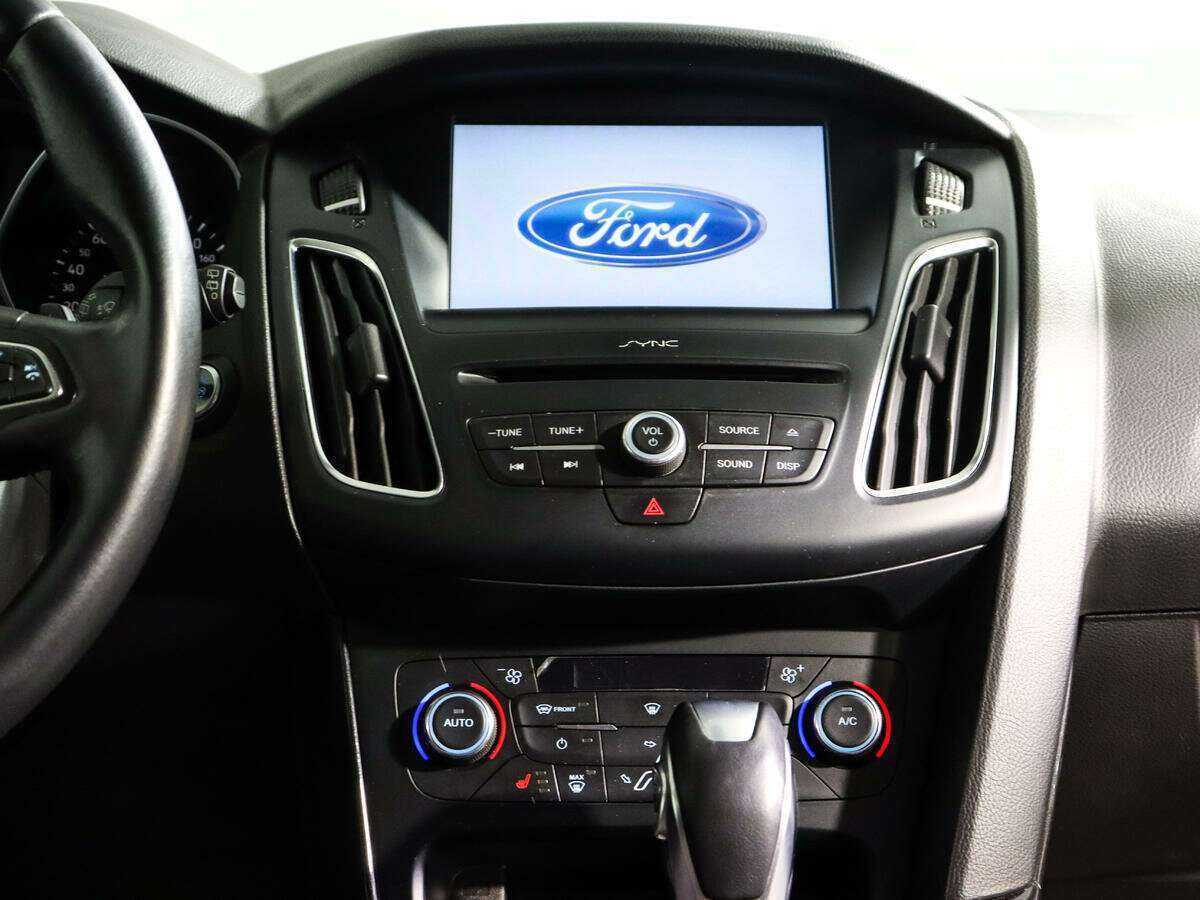 Купить Ford Focus с пробегом. Фото: #11