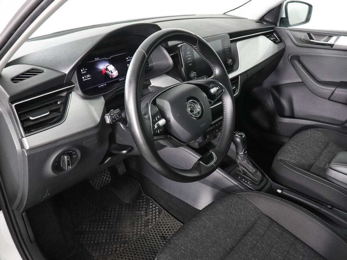 Купить Skoda Rapid с пробегом. Фото: #8