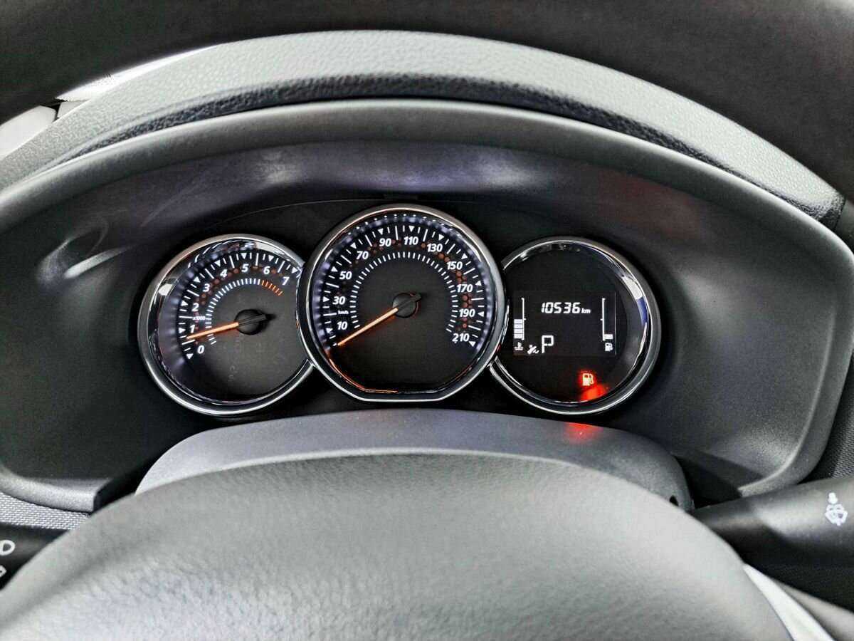 Купить Renault Sandero с пробегом. Фото: #10