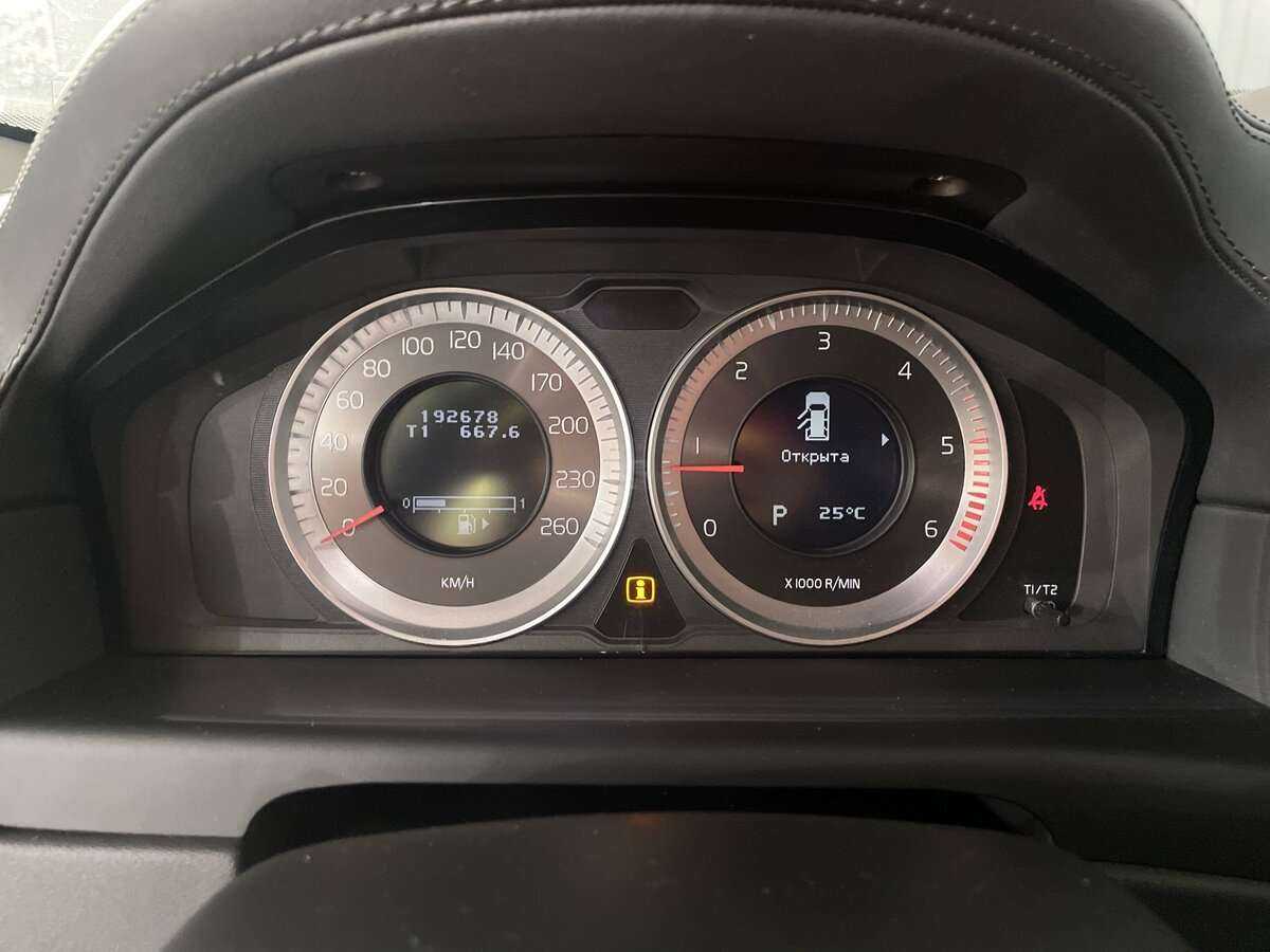 Купить Volvo XC70 с пробегом. Фото: #12