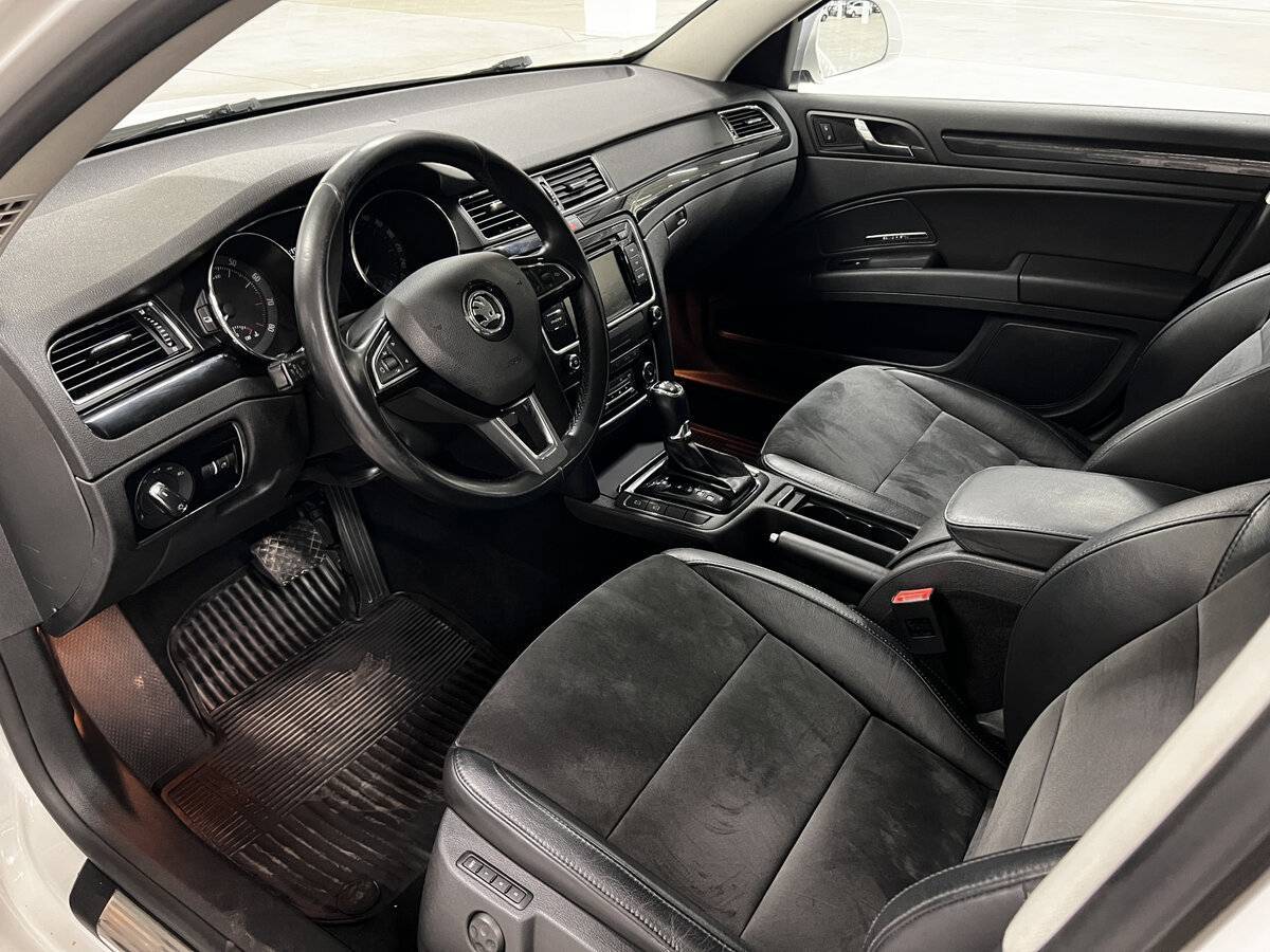 Купить Skoda Superb с пробегом. Фото: #15