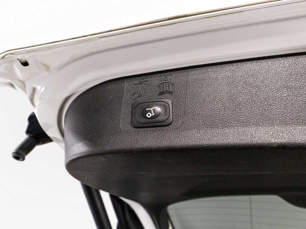 Купить Ford Kuga с пробегом. Фото: #14