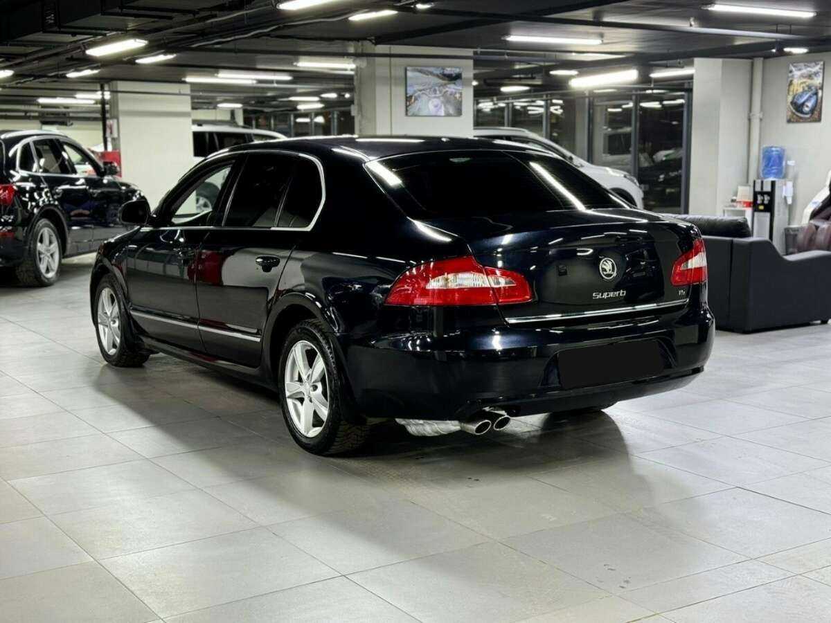 Купить Skoda Superb с пробегом. Фото: #4