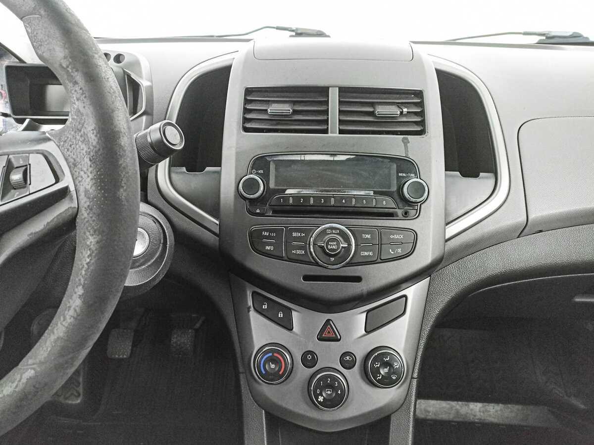 Купить Chevrolet Aveo с пробегом. Фото: #12