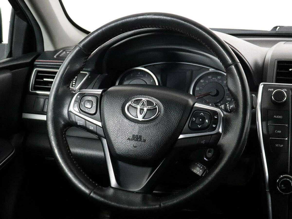 Купить Toyota Camry с пробегом. Фото: #10