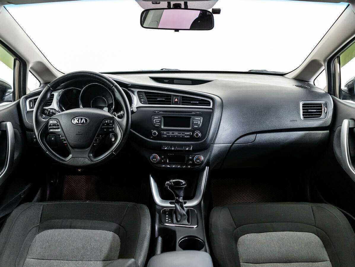 Купить Kia Ceed с пробегом. Фото: #12