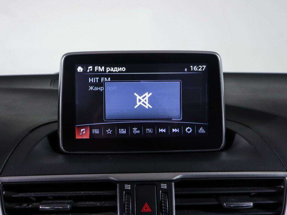 Купить Mazda 3 с пробегом. Фото: #18