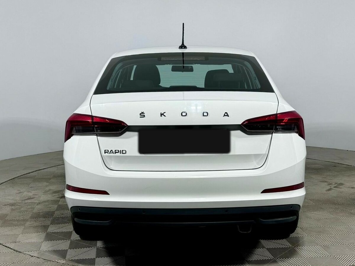 Купить Skoda Rapid с пробегом. Фото: #5