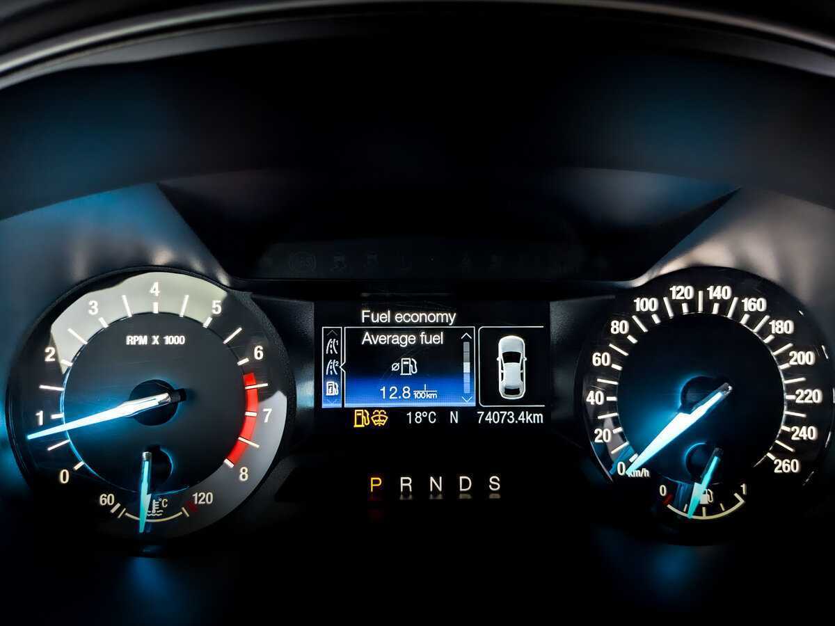 Купить Ford Mondeo с пробегом. Фото: #9