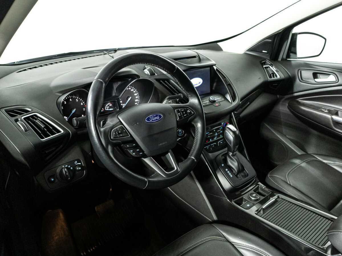 Купить Ford Kuga с пробегом. Фото: #10