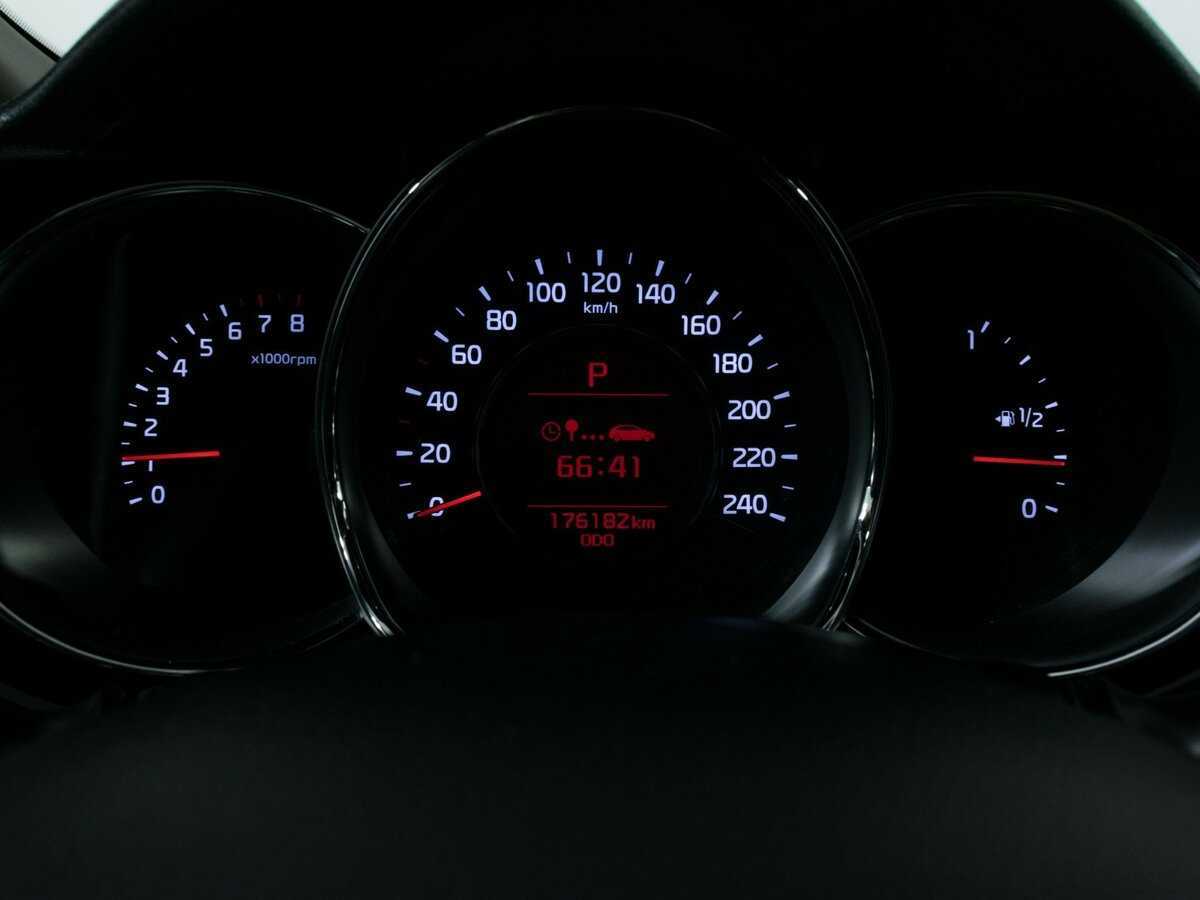 Купить Kia Ceed с пробегом. Фото: #12