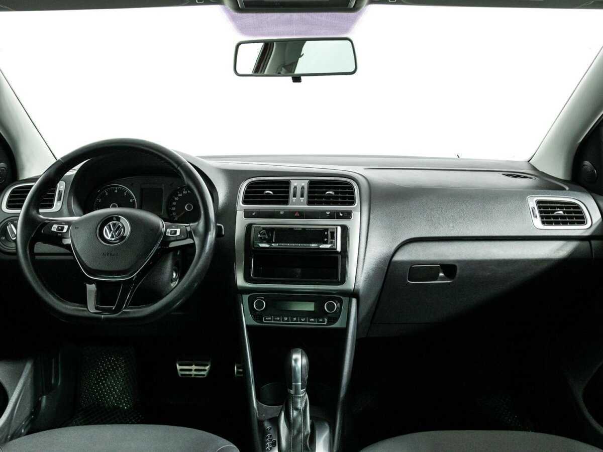 Купить Volkswagen Polo с пробегом. Фото: #12