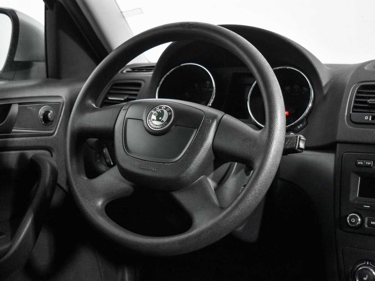 Купить Skoda Yeti с пробегом. Фото: #16