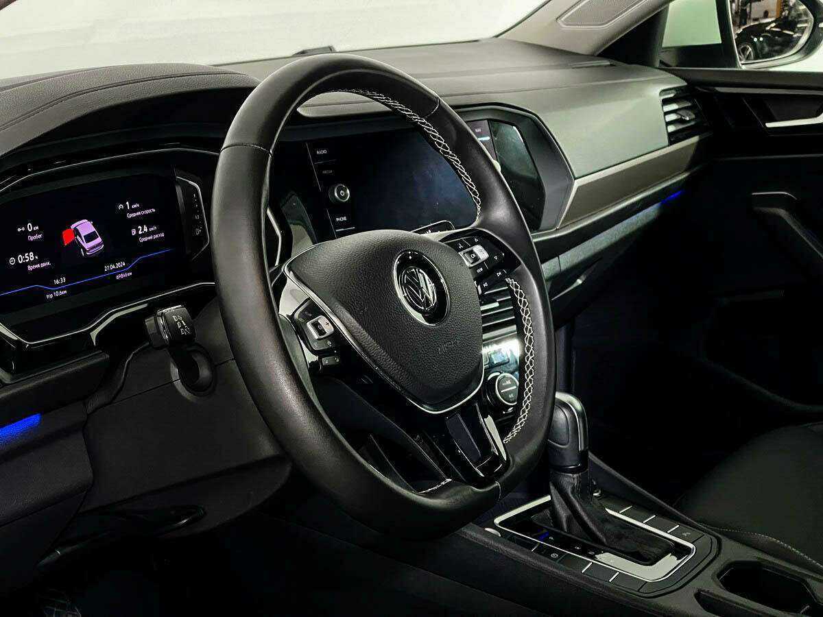 Купить Volkswagen Jetta с пробегом. Фото: #10