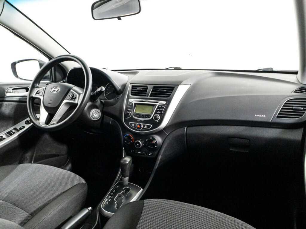 Купить Hyundai Solaris с пробегом. Фото: #8
