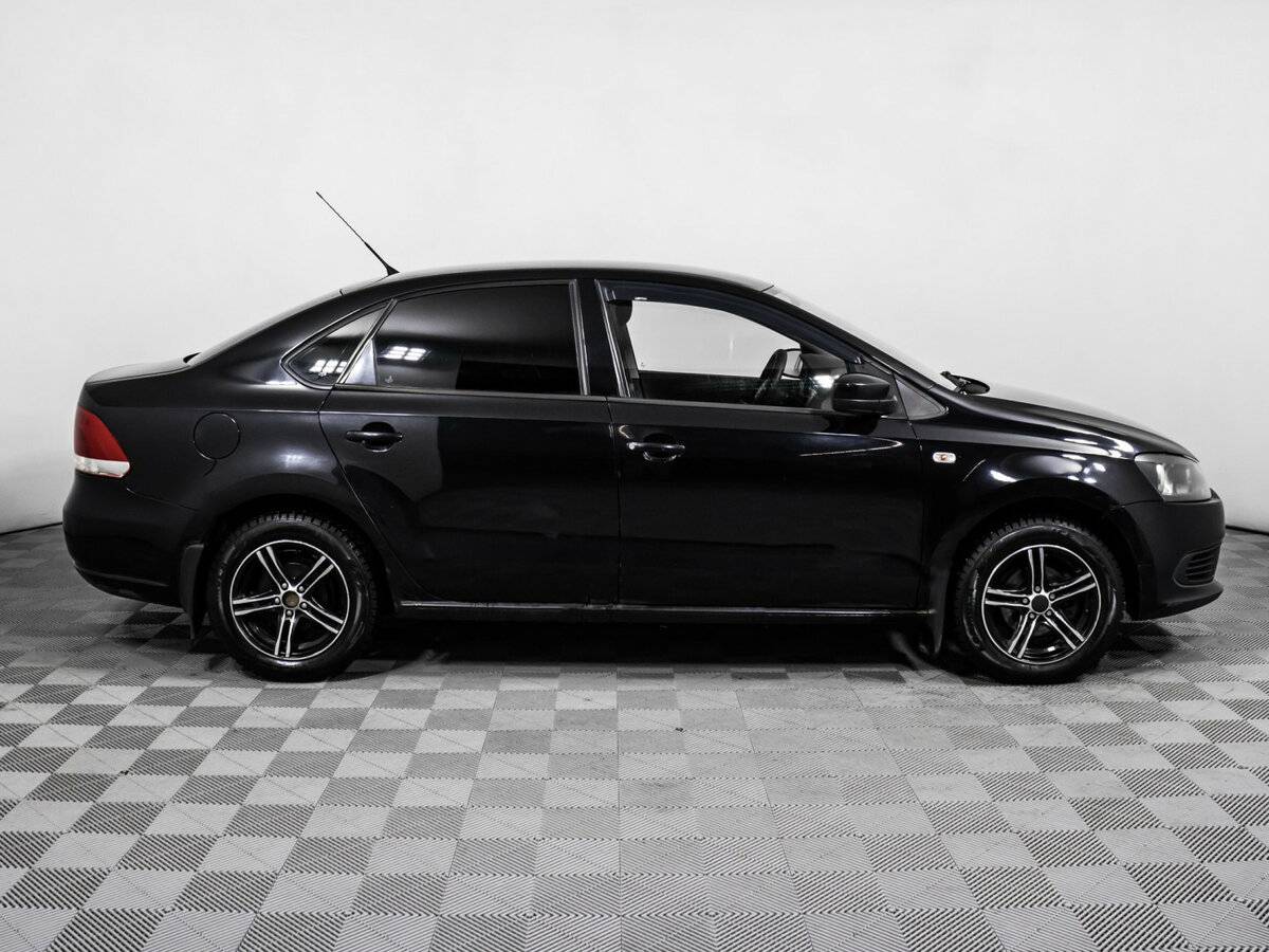 Купить Volkswagen Polo с пробегом. Фото: #3