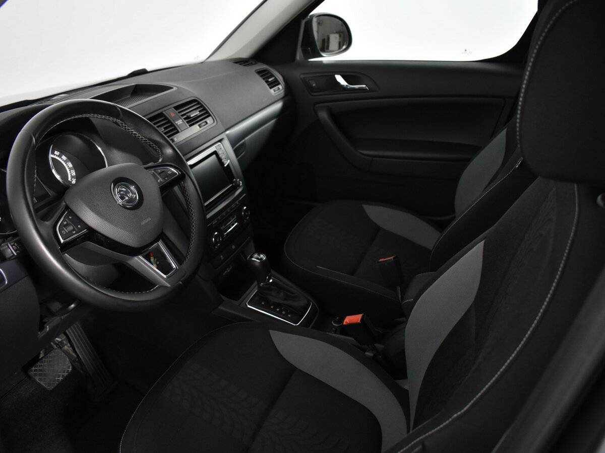 Купить Skoda Yeti с пробегом. Фото: #8