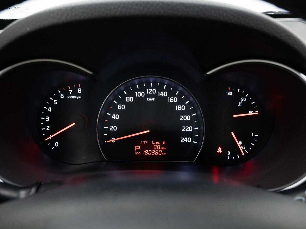 Купить Kia Sorento с пробегом. Фото: #17