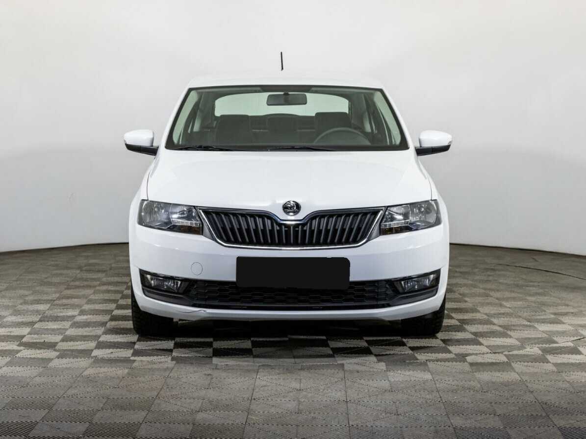 Купить Skoda Rapid с пробегом. Фото: #1