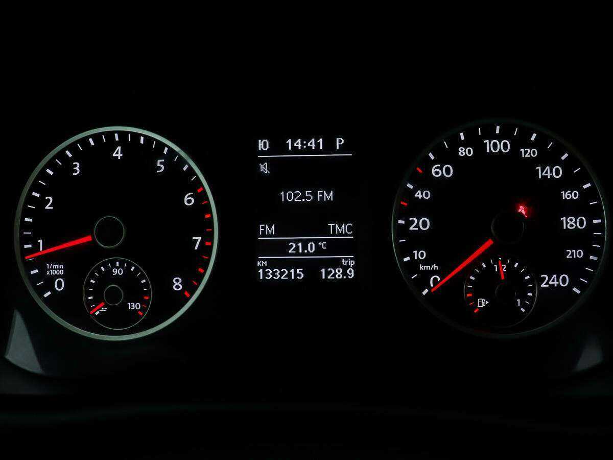 Купить Volkswagen Tiguan с пробегом. Фото: #13