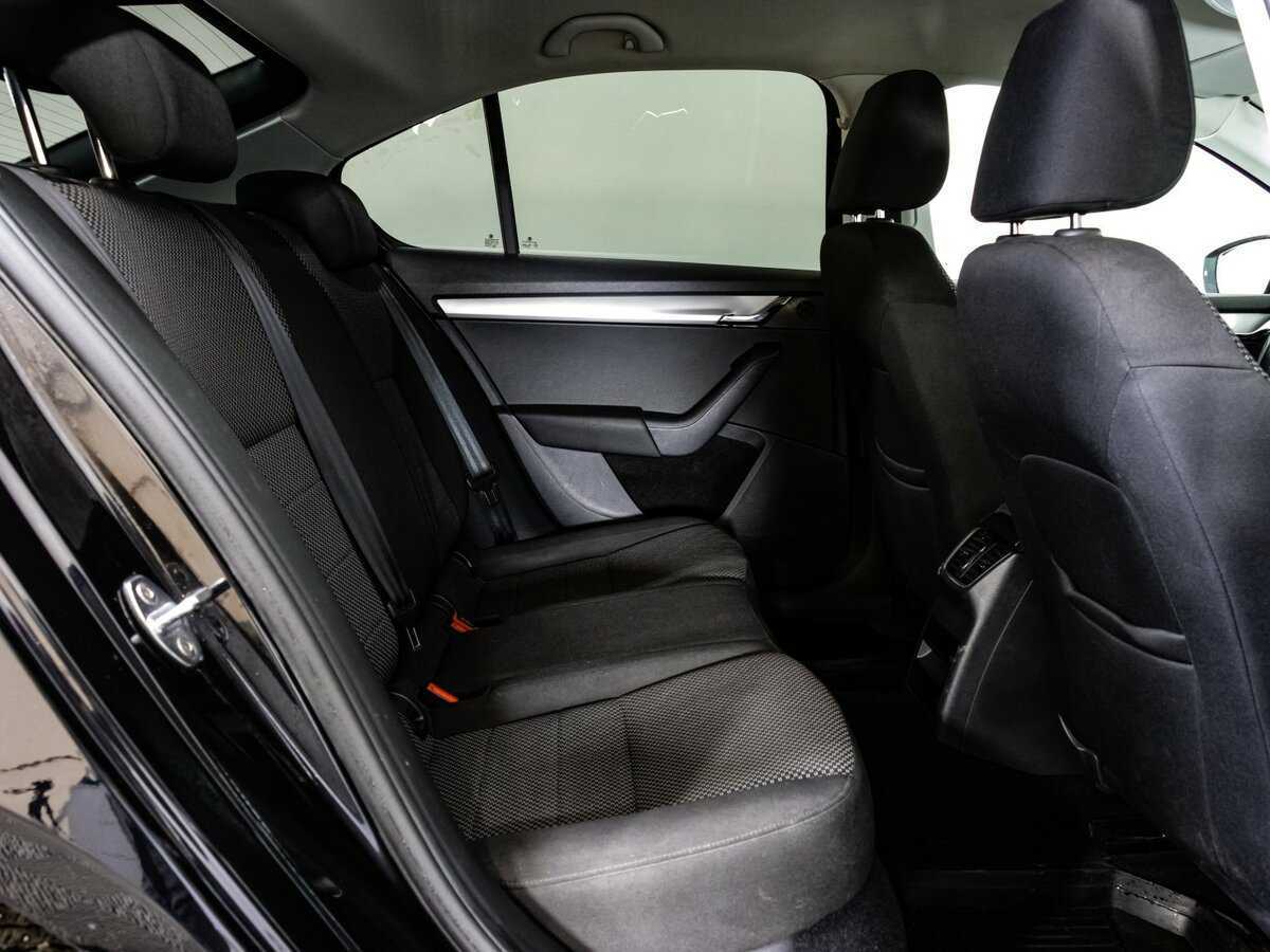 Купить Skoda Octavia с пробегом. Фото: #12