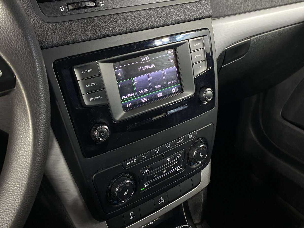 Купить Skoda Yeti с пробегом. Фото: #11