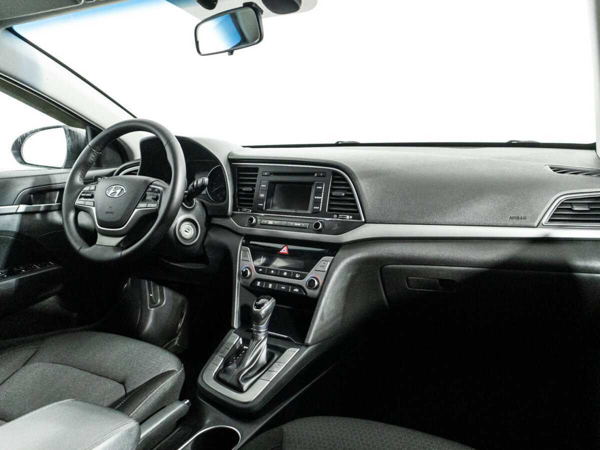 Купить Hyundai Elantra с пробегом. Фото: #8