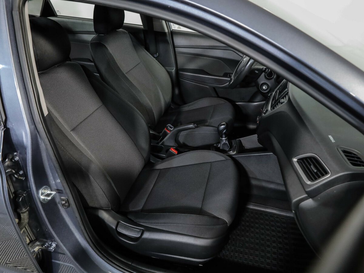 Купить Hyundai Solaris с пробегом. Фото: #16