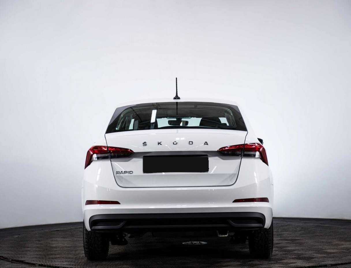 Купить Skoda Rapid с пробегом. Фото: #4