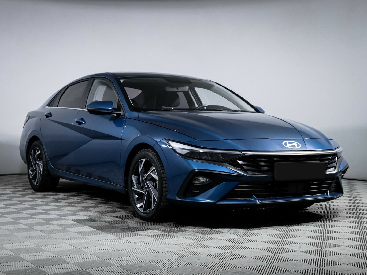 Купить Hyundai Elantra с пробегом. Фото: #2