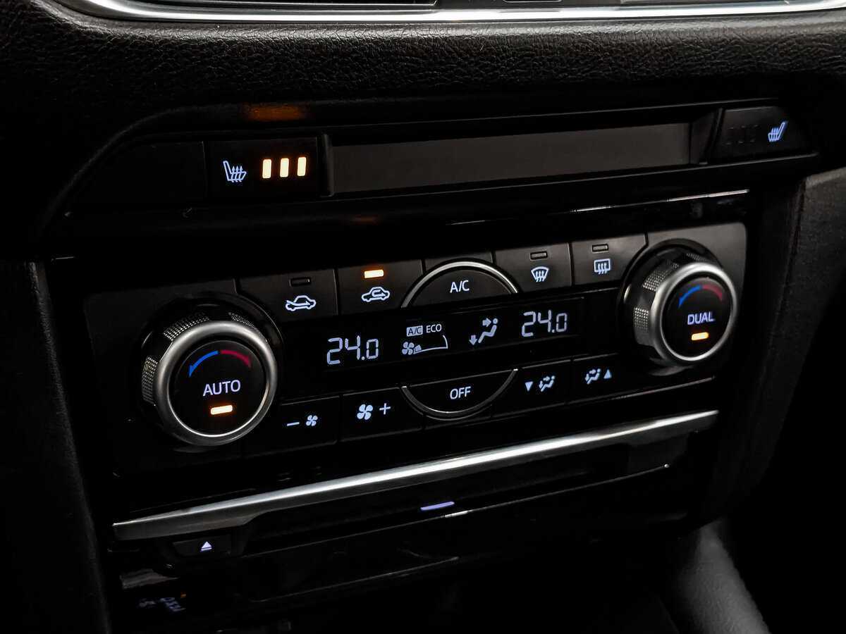 Купить Mazda 6 с пробегом. Фото: #18