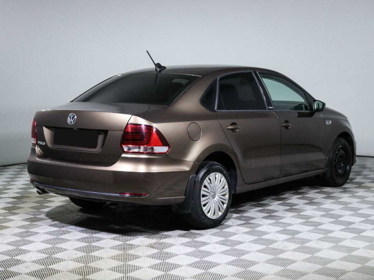 Купить Volkswagen Polo с пробегом. Фото: #4