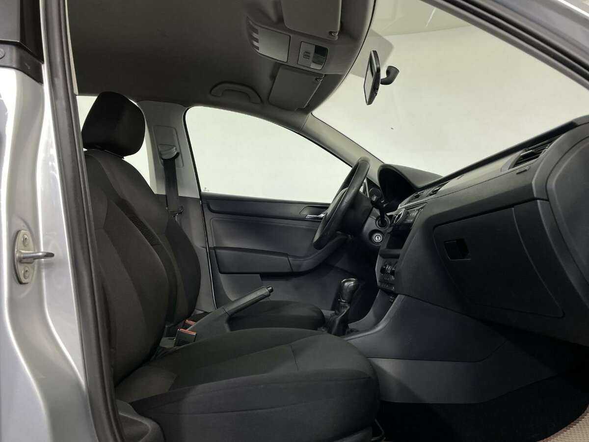 Купить Skoda Rapid с пробегом. Фото: #12