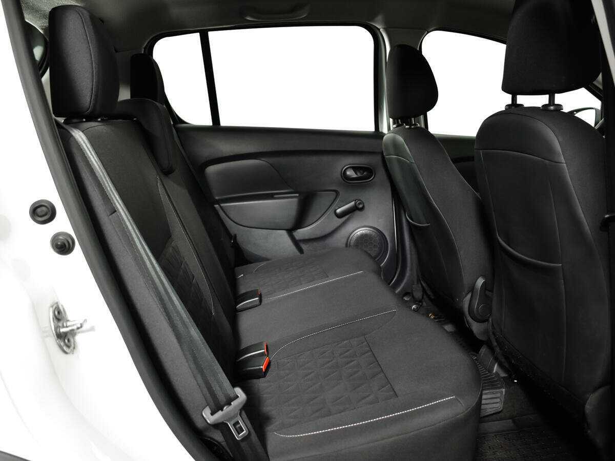 Купить Renault Sandero с пробегом. Фото: #7