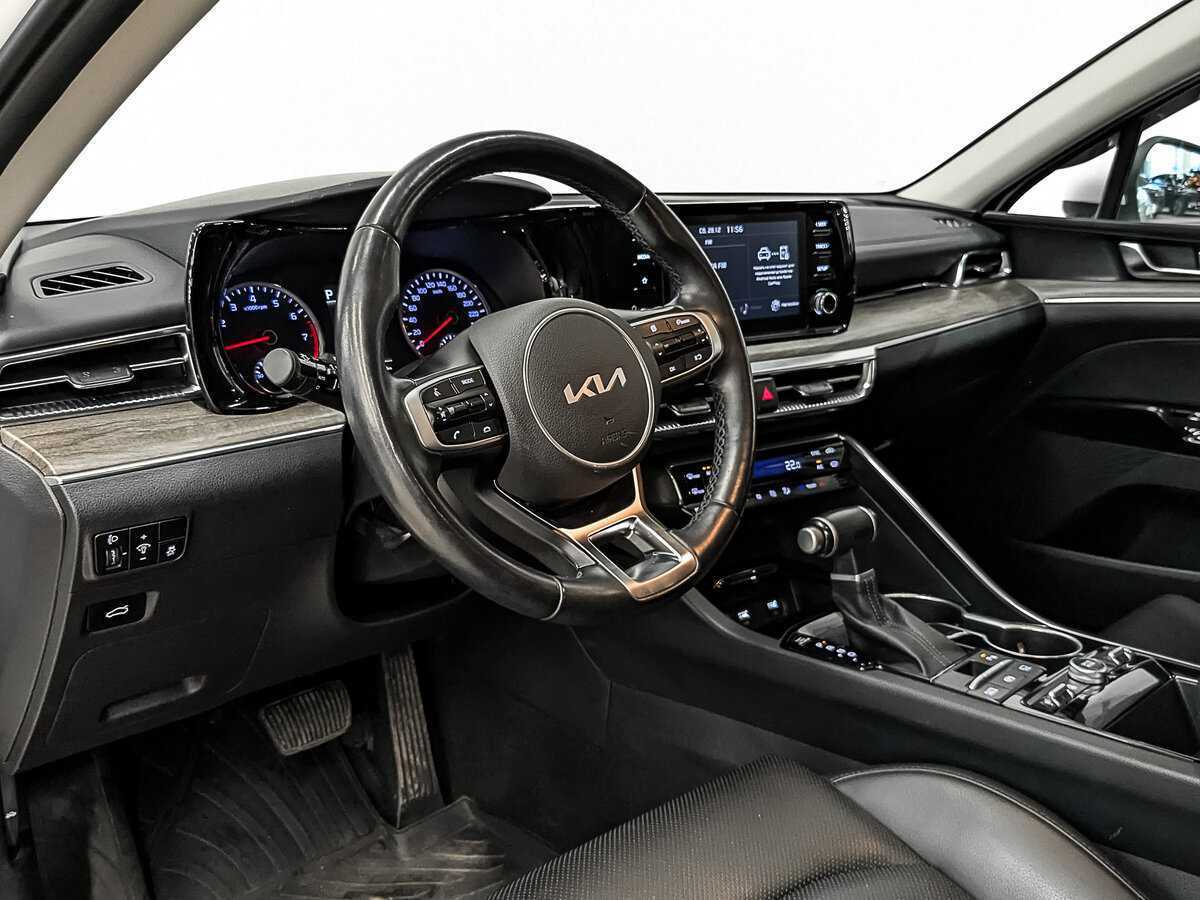 Купить Kia K5 с пробегом. Фото: #12