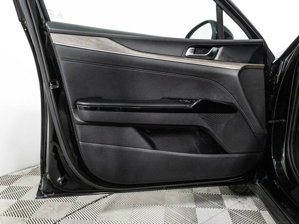 Купить Kia K5 с пробегом. Фото: #26