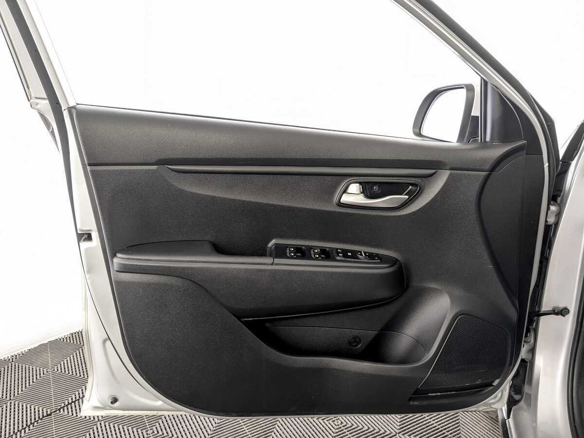 Купить Kia Rio с пробегом. Фото: #17
