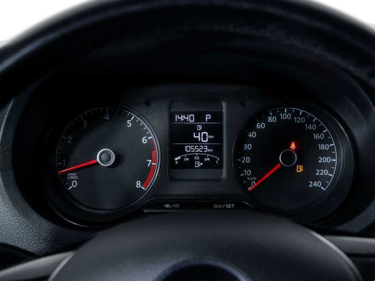 Купить Volkswagen Polo с пробегом. Фото: #13