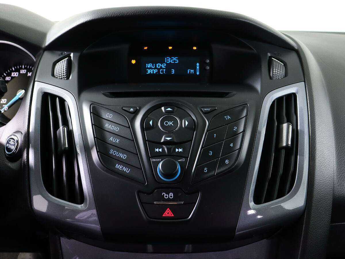 Купить Ford Focus с пробегом. Фото: #19